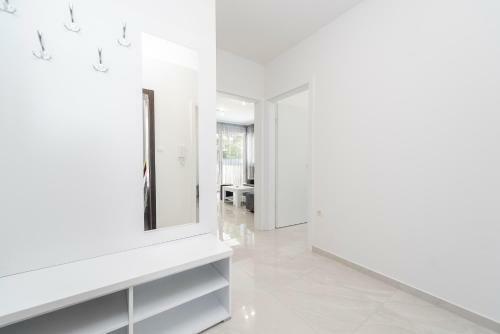 Apartamento Villa Star 2 A Centrally Located Ap. With A Pool