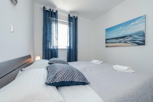 Villa Adria 4 Luxury Apartment With A Pool