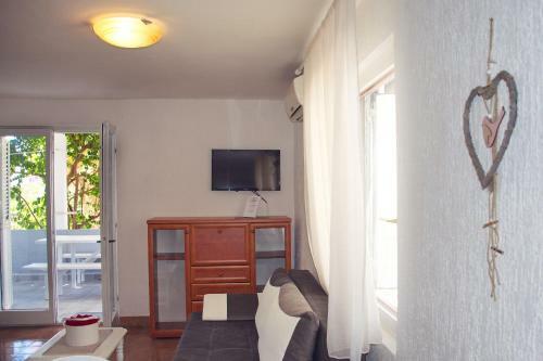 Apartments Friendly Violet