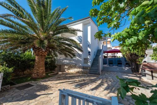Stipo House With Private Pool