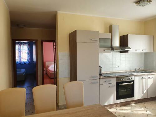 Apartment Romi - Novalja
