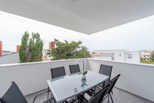Apartamento Villa Star 5 A Centrally Located Ap. With A Pool
