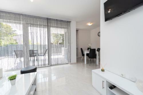Apartamento Villa Star 5 A Centrally Located Ap. With A Pool