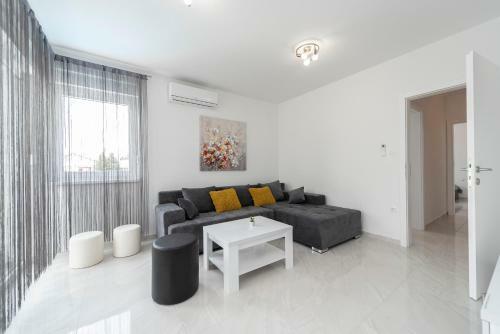 Apartamento Villa Star 4 A Centrally Located Ap. With A Pool