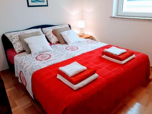 Apartment Loly - A Few Steps To The Beach!