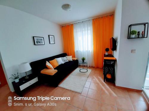 Apartment Loly - A Few Steps To The Beach!
