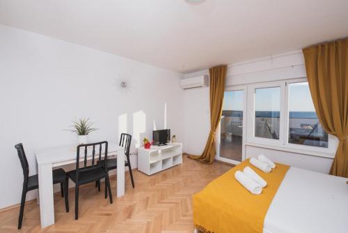 Apartments By The Sea Novalja, Pag - 17214