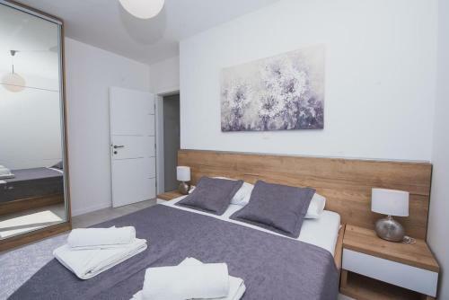 Apartamentos Fantasy Pool Villa