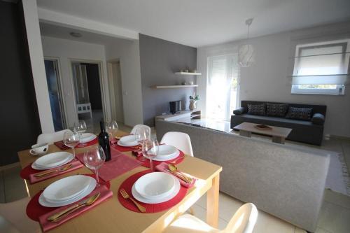Apartments With A Parking Space Novalja, Pag - 17954