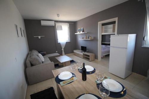 Apartments With A Parking Space Novalja, Pag - 17954
