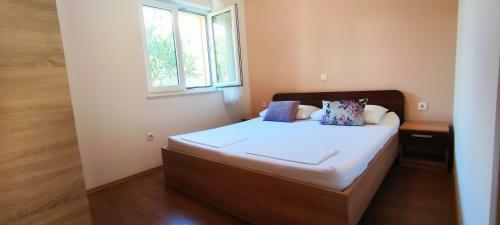 Apartments Novalja Lidija