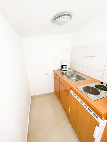 Villa Lara (blue Horizon Guest House)