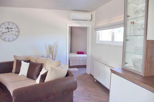 Retro & Fancy Apartments Lld