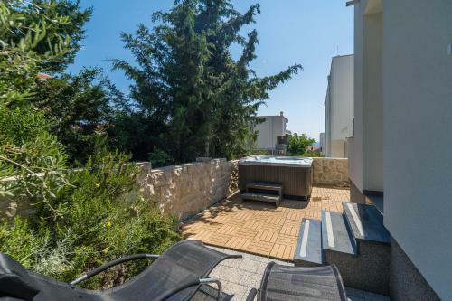 Tomana Deluxe Duplex Apartment With Jacuzzi