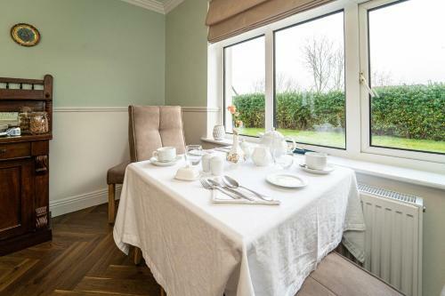Bed & Breakfast Five Ferns House