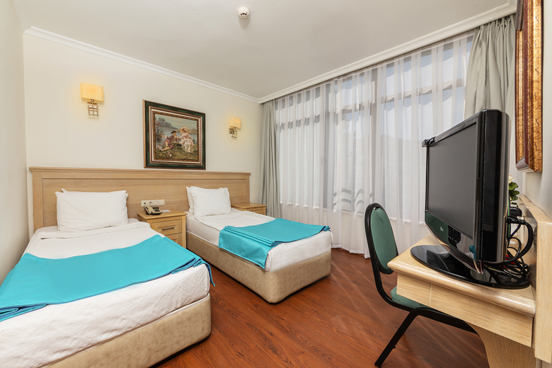 Hotel Kaya Maris