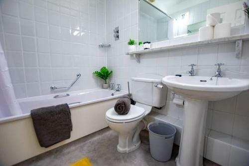 Apartamento The Reek At The Harbour Mills By Shortstays