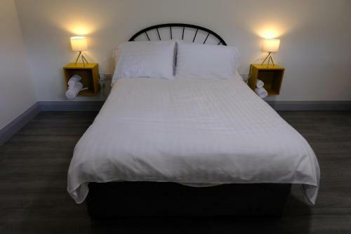 Bed & Breakfast Whiddy School House Accommodation
