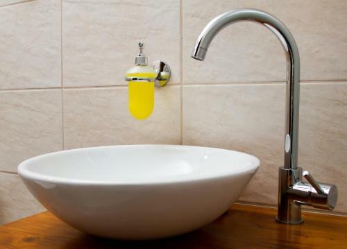 Hostal Guest House St. M�ria
