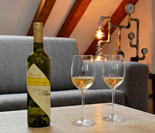 Apartment Holiday In Podstrana
