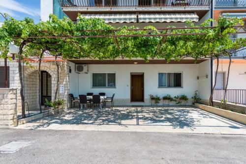 Apartment Luce