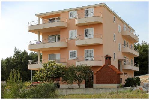 Apartamentos Villa Tina