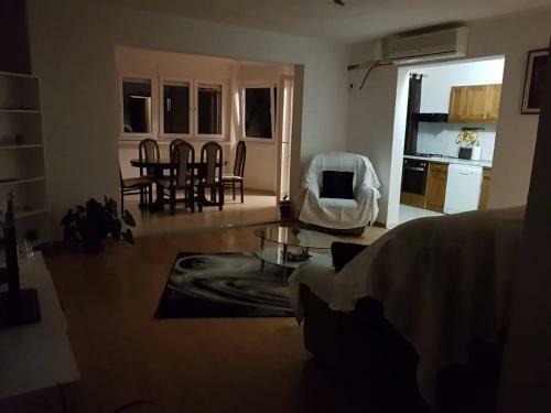Maris Apartment