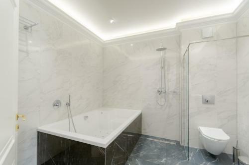 2h Horizon Hotel