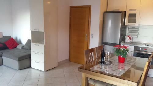 Apartment Maja Podstrana-split