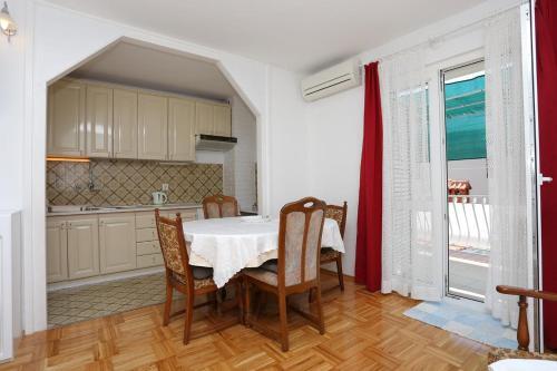 Apartments By The Sea Podstrana, Split - 17229
