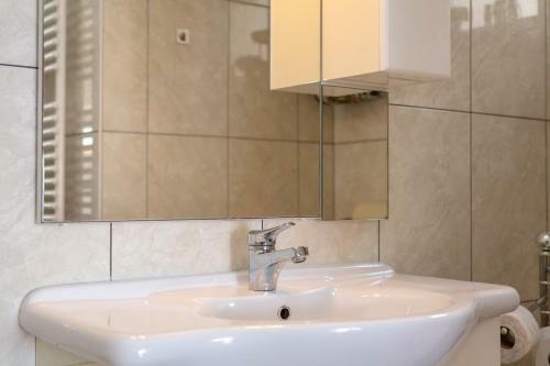 Hostal Apartments Antonio - Podstrana, Split