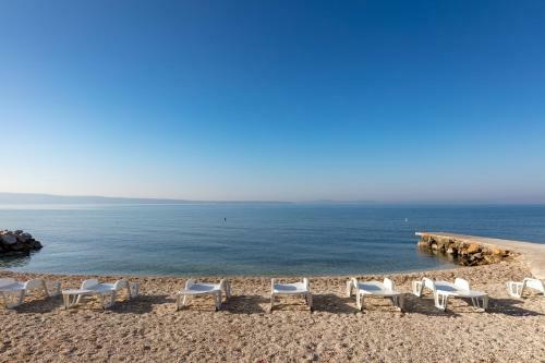 Hostal Apartments Antonio - Podstrana, Split