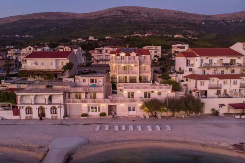 Hostal Apartments Antonio - Podstrana, Split