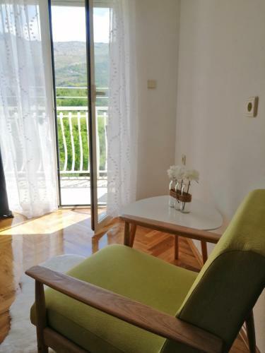 Apartment Near The Sea