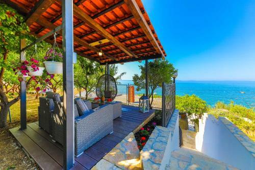 B&r, Beach Studio Apartment