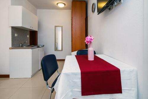 Apartments Toni 2000