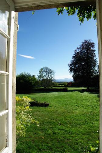 Bed & Breakfast Chateau De Savennes - Caveau De Sabrage