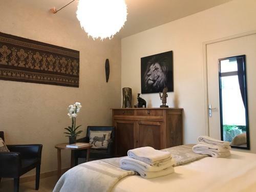 Hostal C�t�-serein - Les Chambres Du Clos-malo