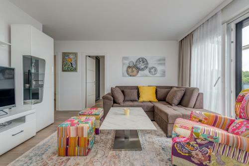 Lct Esperanza Lounge Apartment