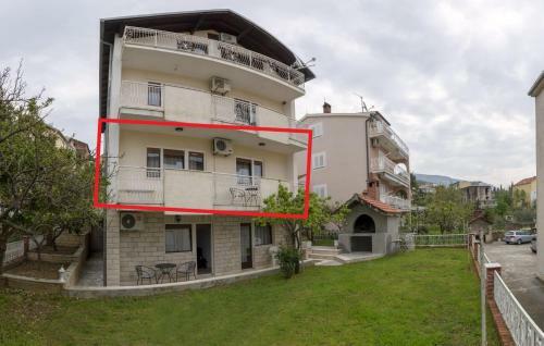 Top Split Region Apartments