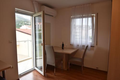 Apartments Ante - Mountain View And Sea View
