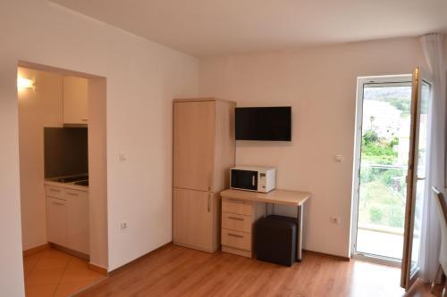 Apartments Ante - Mountain View And Sea View