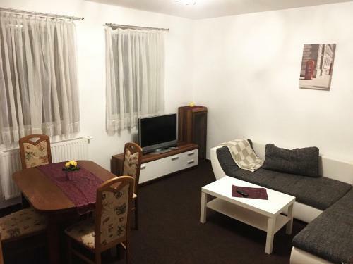 Apartamento Ferienwohnung In Plaue Th�ringen
