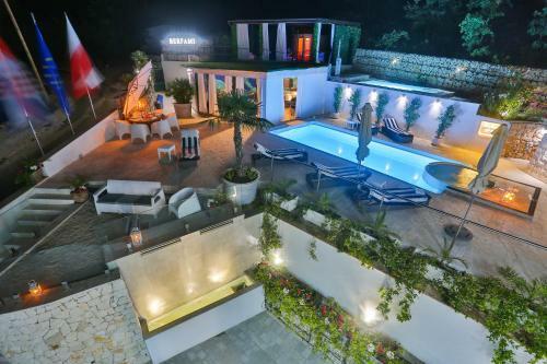 Villa Berfami - 3 Private Pools, Spa, Sea View