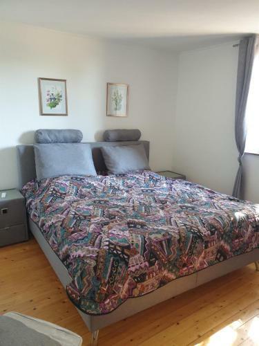 Apartamento Ferienwohnung H�gelhaus