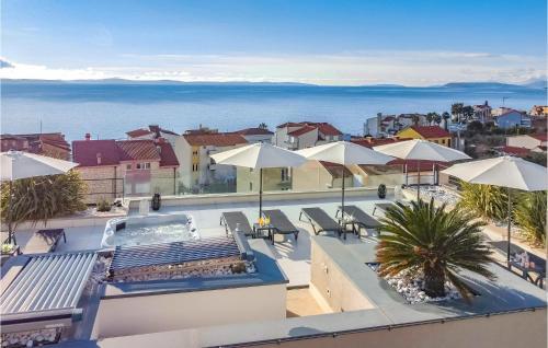 Stunning Apartment In Podstrana With