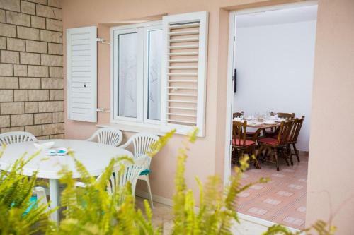 Apartmani Sara