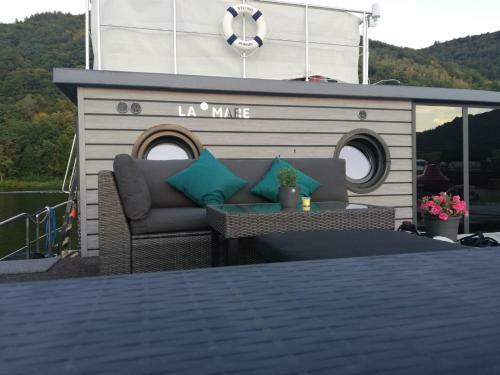 Hausboot Auf Der Mosel
