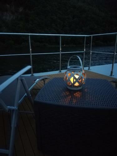 Hausboot Auf Der Mosel