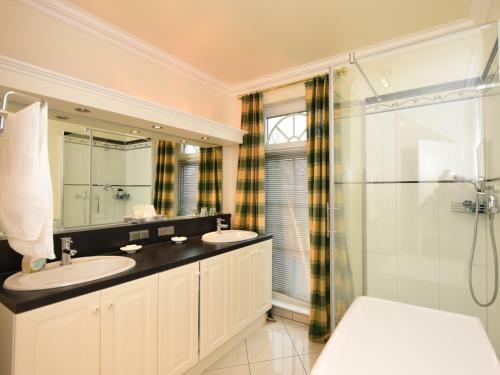 Apartamento Ferienwohnung Parkblick